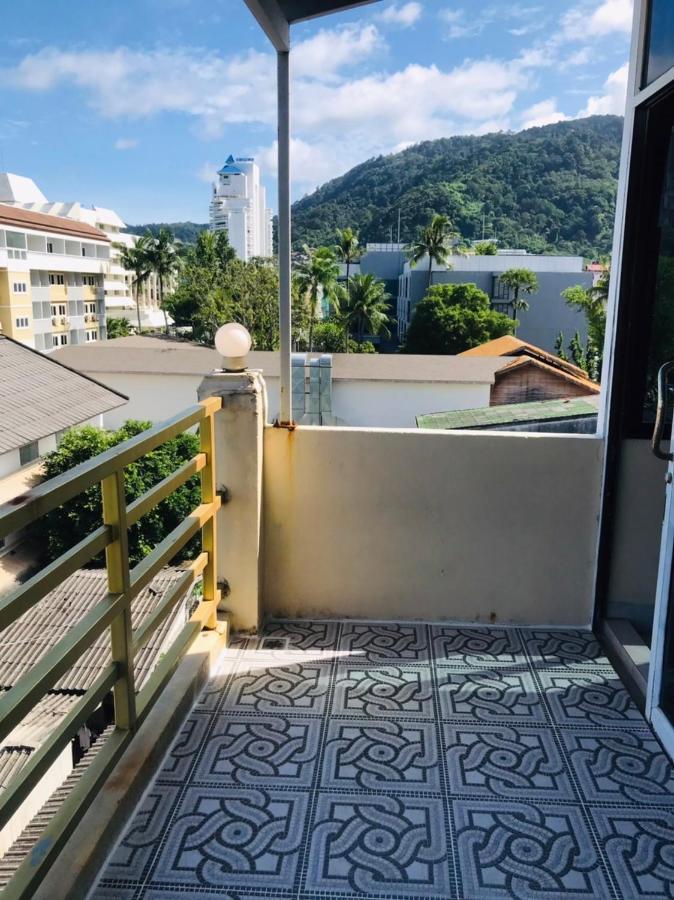 Happy Holidays Hotel Patong Luaran gambar
