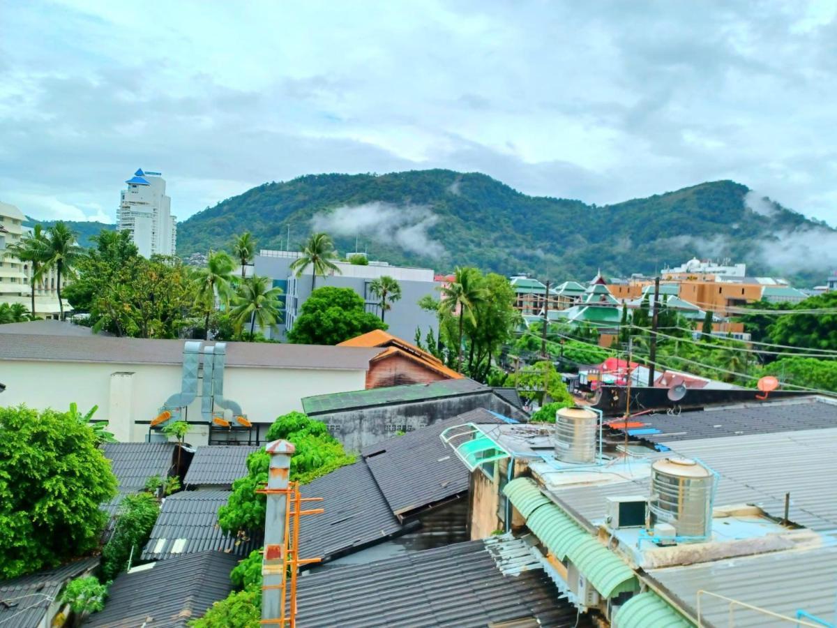 Happy Holidays Hotel Patong Luaran gambar