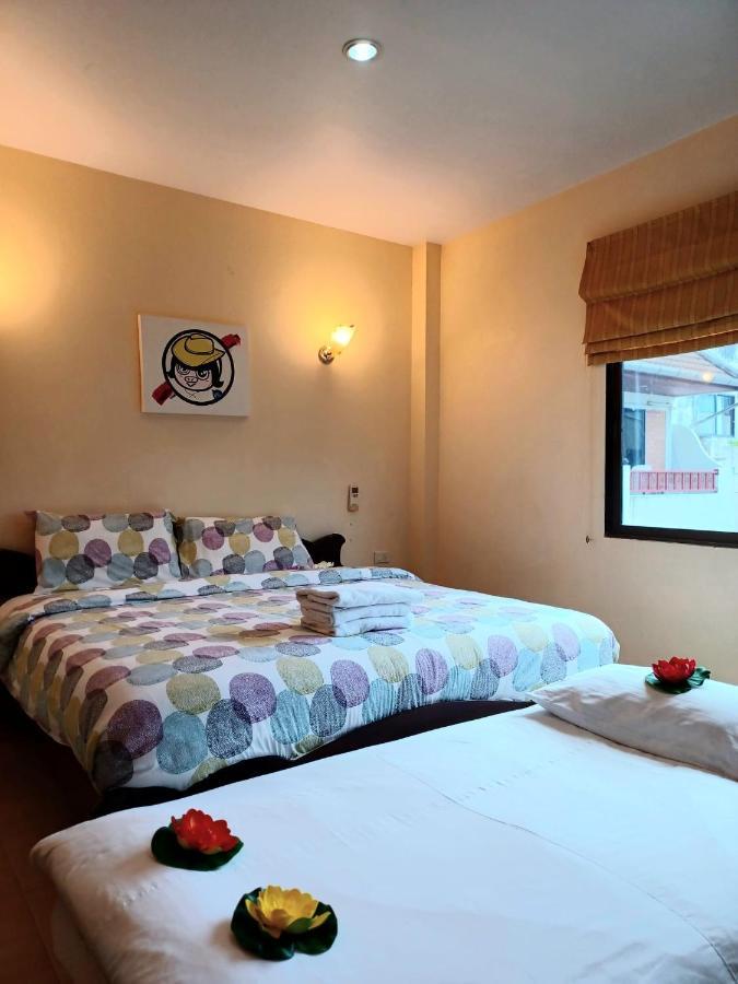 Happy Holidays Hotel Patong Luaran gambar