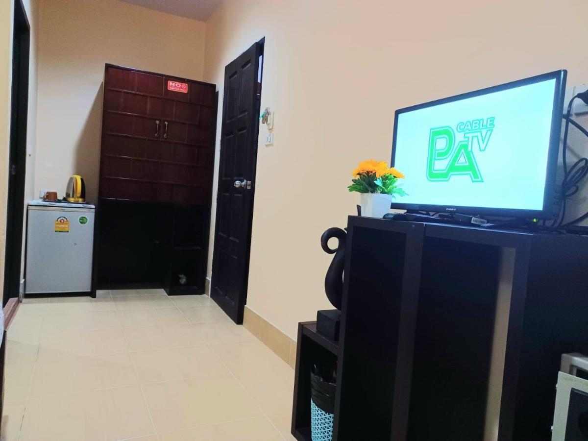 Happy Holidays Hotel Patong Luaran gambar