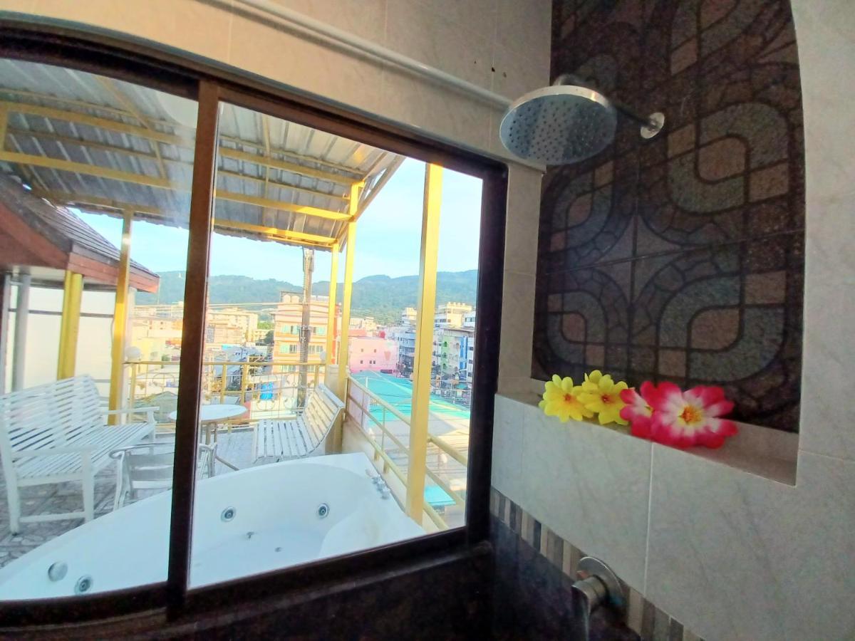Happy Holidays Hotel Patong Luaran gambar